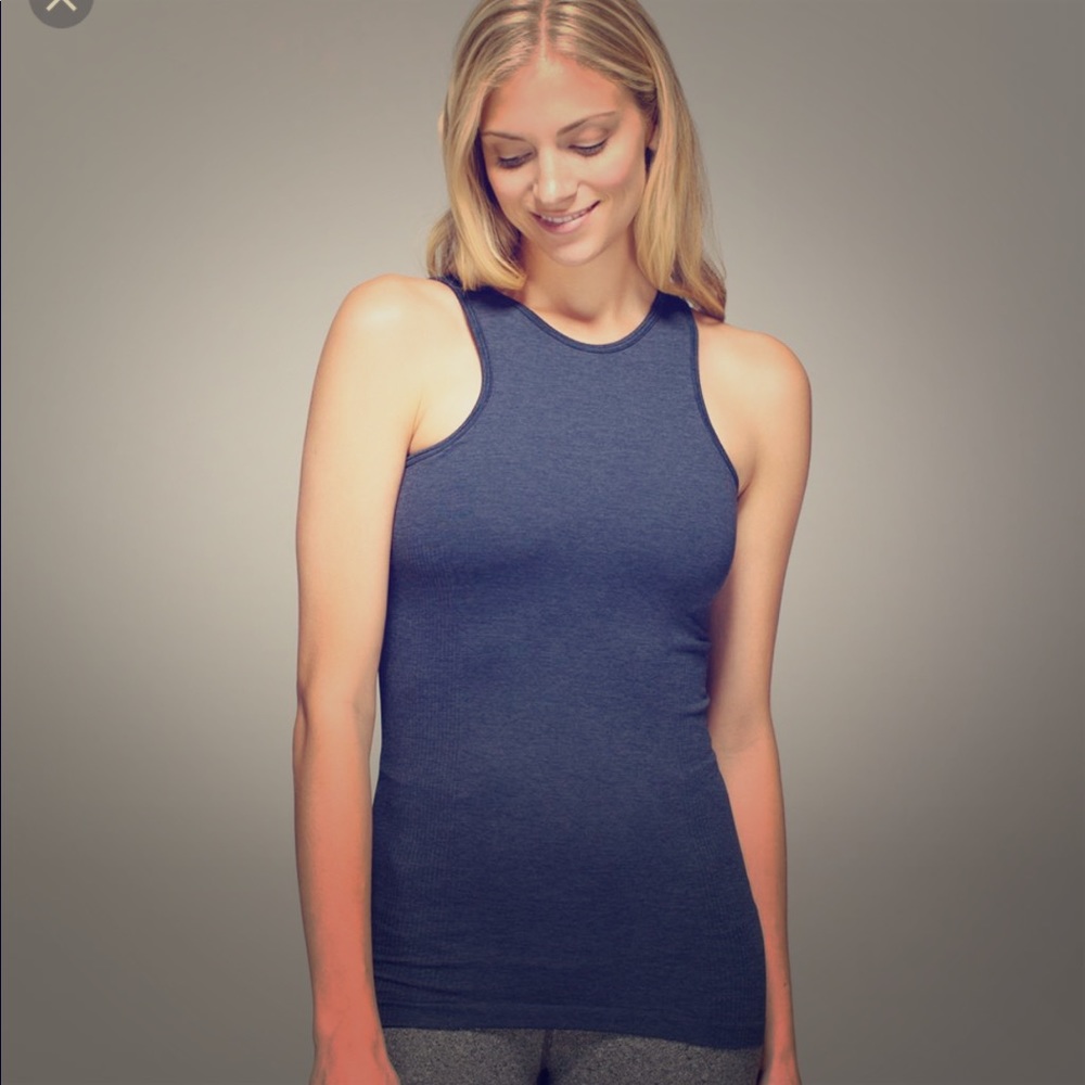 Lululemon seamlessly covered tank